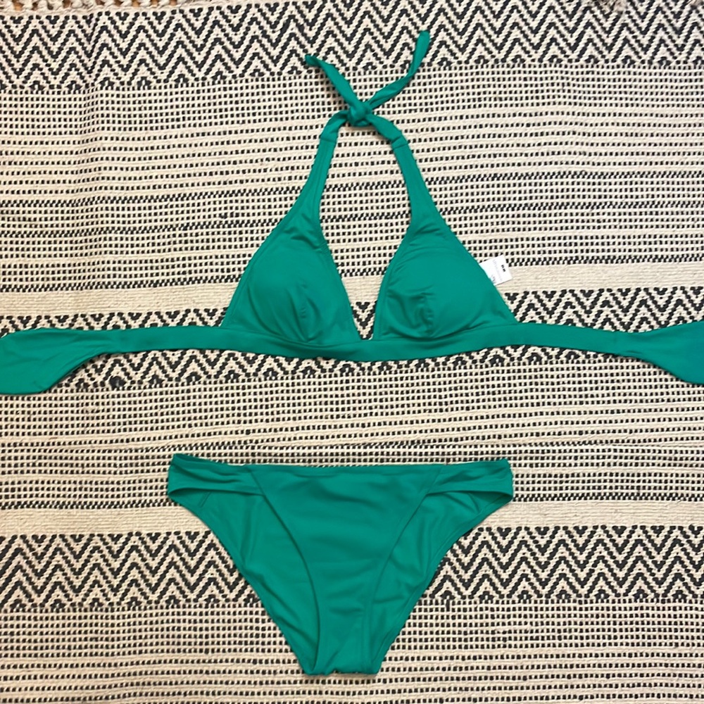 COPY - Two piece Uniqlo bikini set